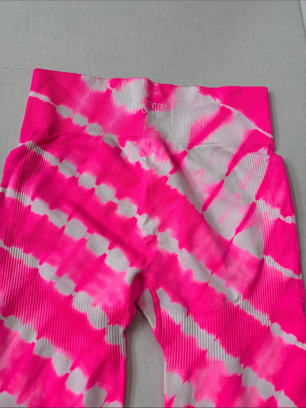 PINK Victorias Secret Seamless Leggings Tie Dye Pink and White size W Large - Picture 9 of 15